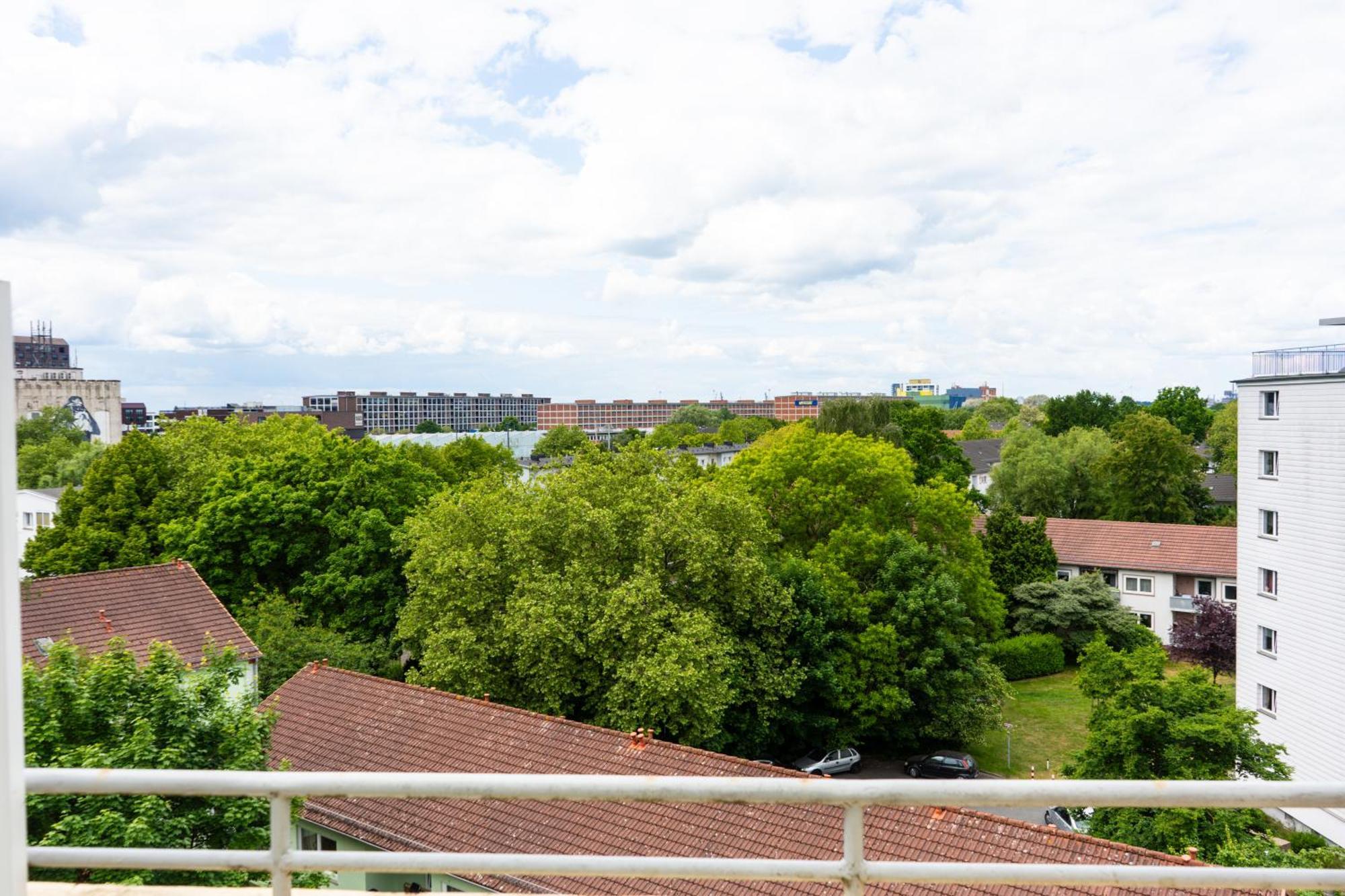 Unique - 2 Bedrooms - Balcony - Kitchen Apartment Bremen